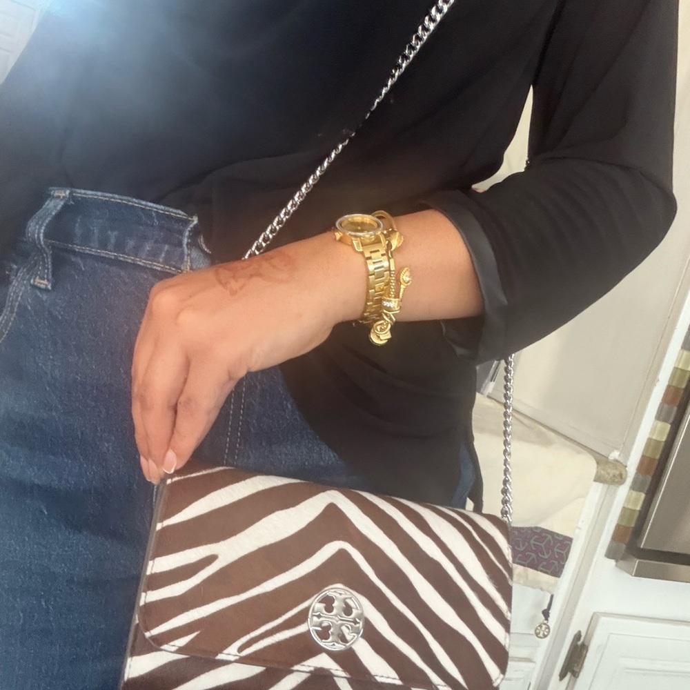 New TORY BURCH WILLA HAIRCALF CHAIN Wallet Crossbody In Zebra - Picture 8 of 11